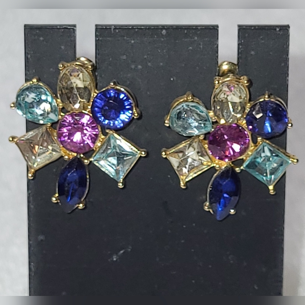 Multi-colored Gem Stud Earrings / Pierced - Picture 6 of 8